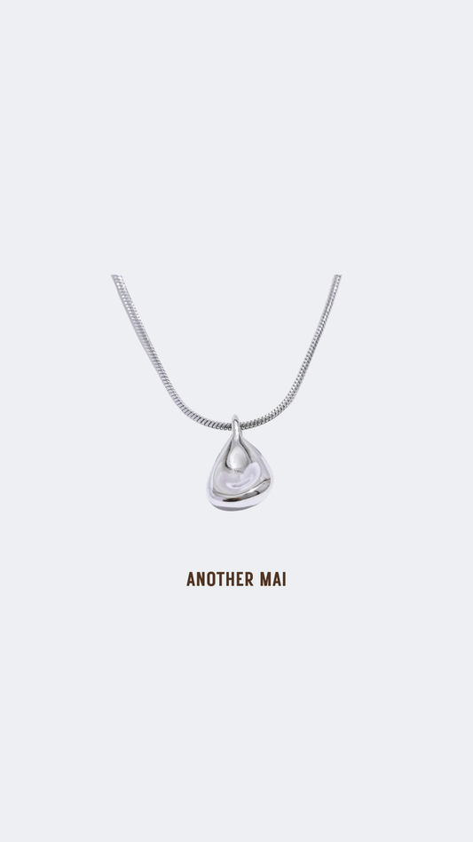 The Tabitha Silver necklace