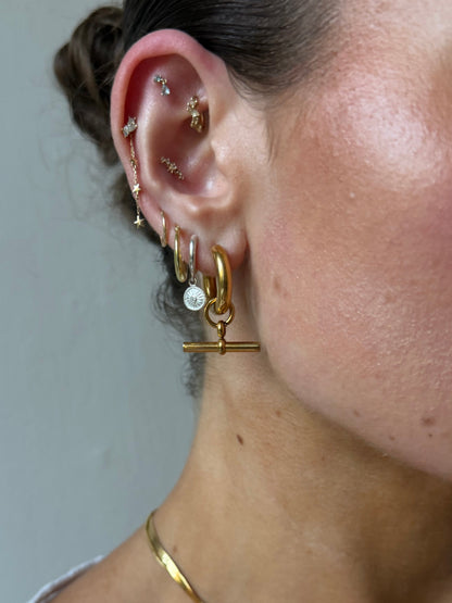 The Tabby T-bar Hoops