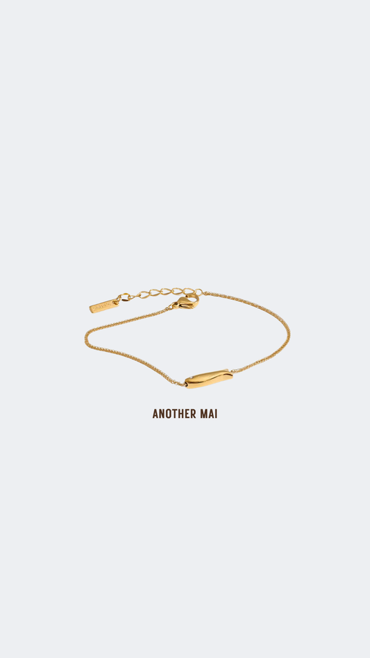 Go Fish Bracelet Gold