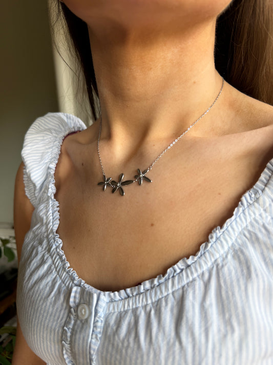 The Lilia Silver Necklace