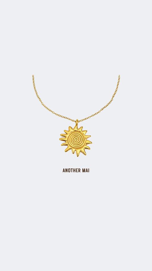 Nalu Necklace Gold
