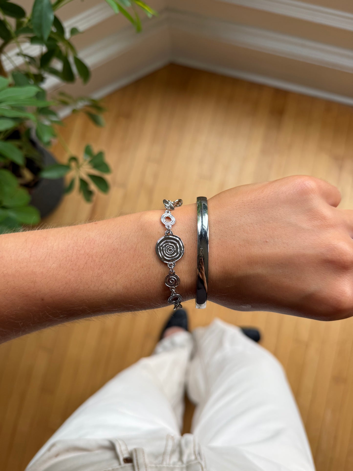 Suki Swirl Silver Bracelet
