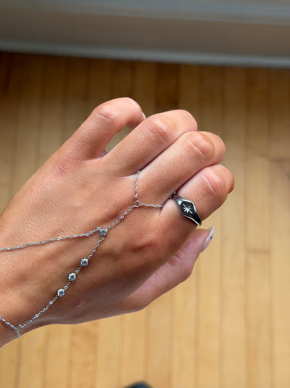 Dune Handchain Silver