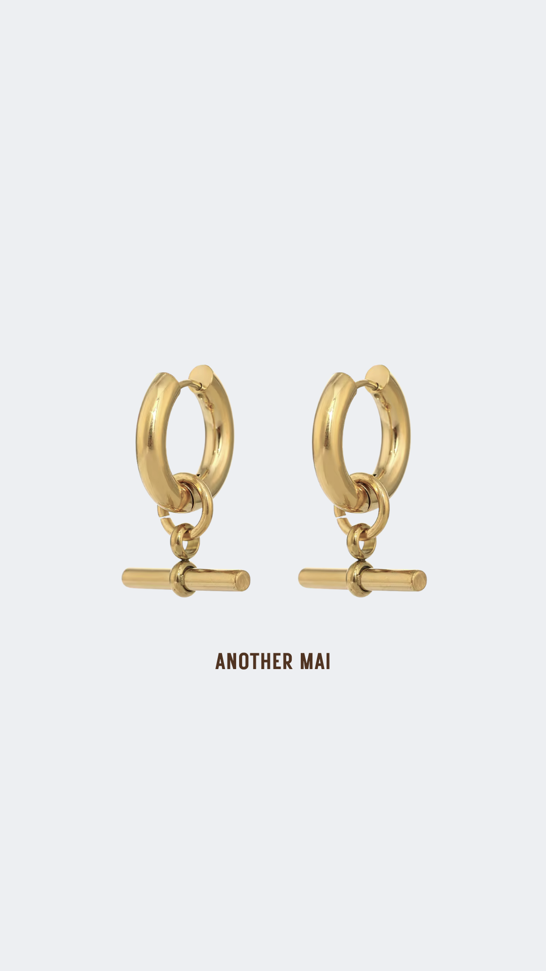 The Tabby T-bar Hoops