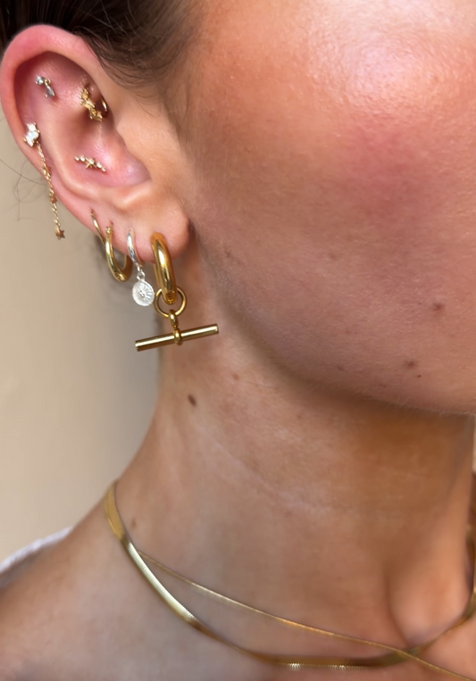 The Tabby T-bar Hoops