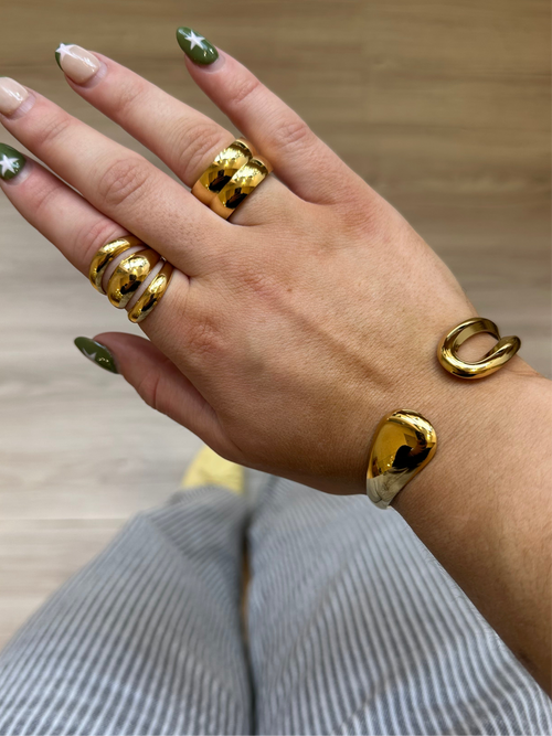 Ada Bangle