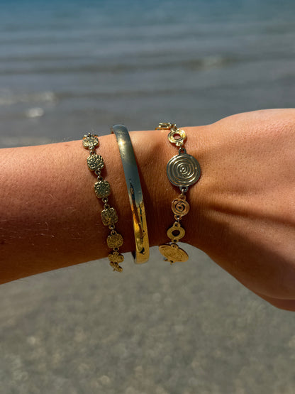 Suki Swirl Gold Bracelet