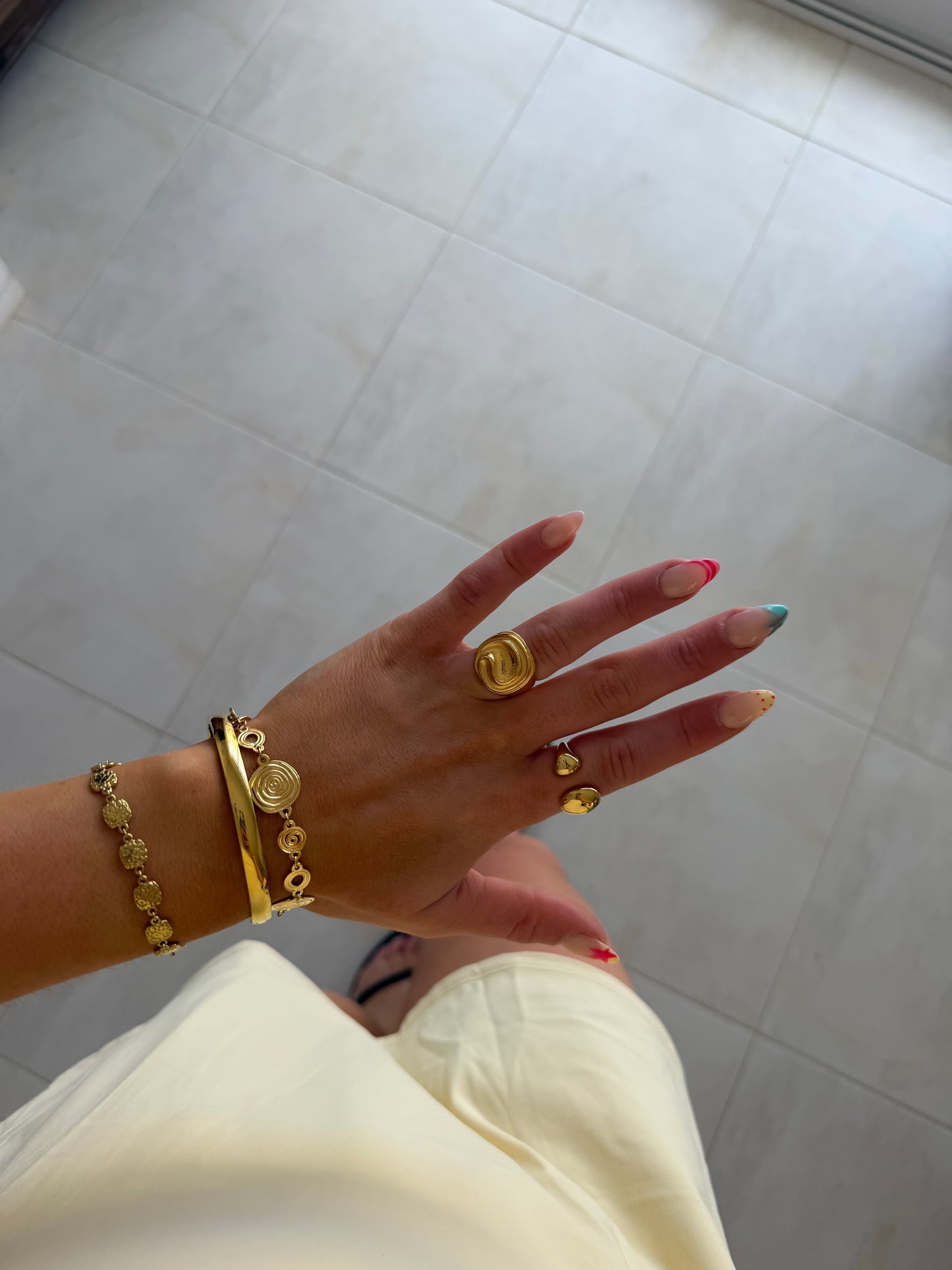 Suki Swirl Gold Bracelet