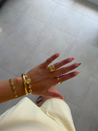Suki Swirl Gold Bracelet