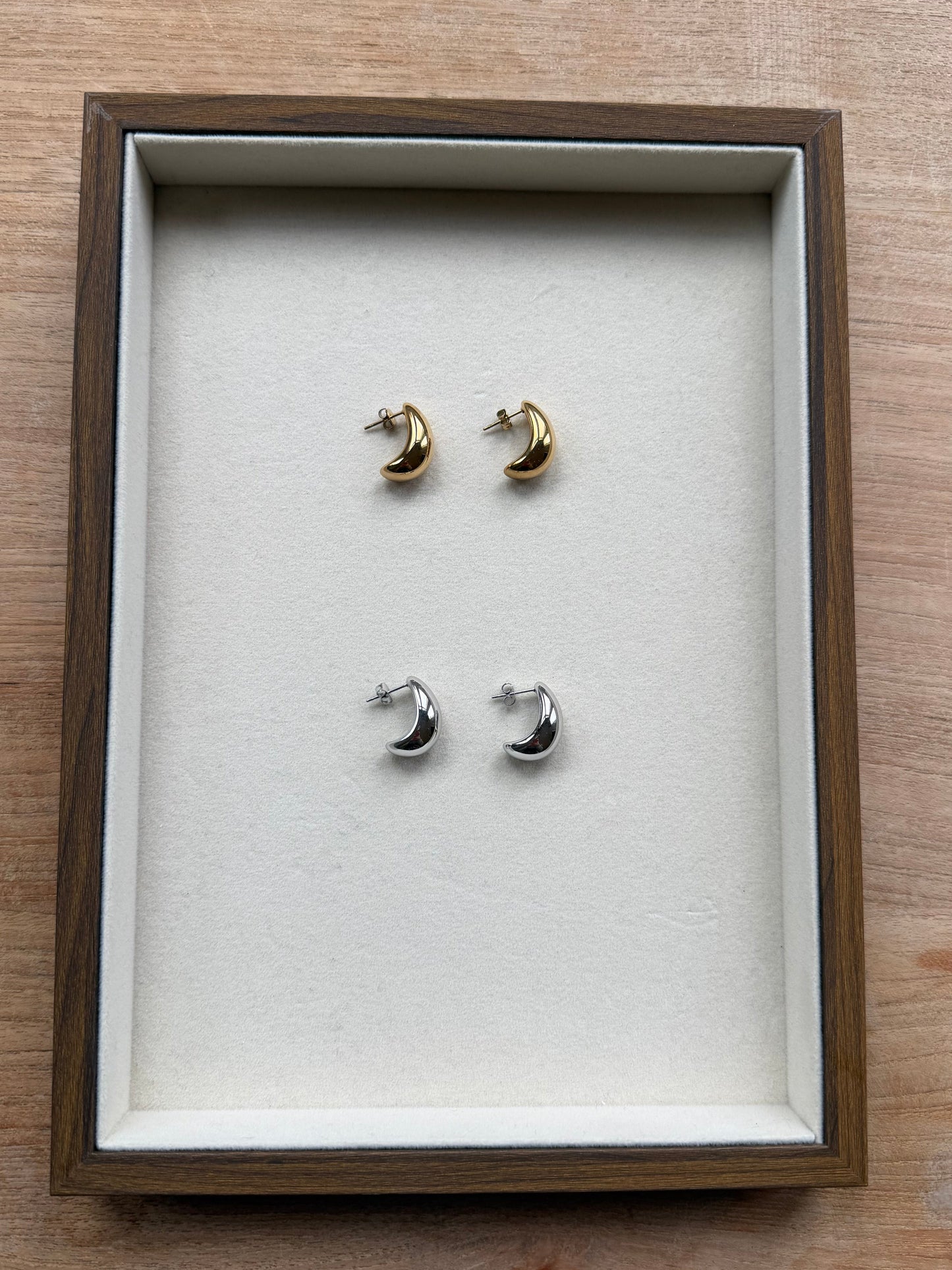 Droplet Gold Earrings