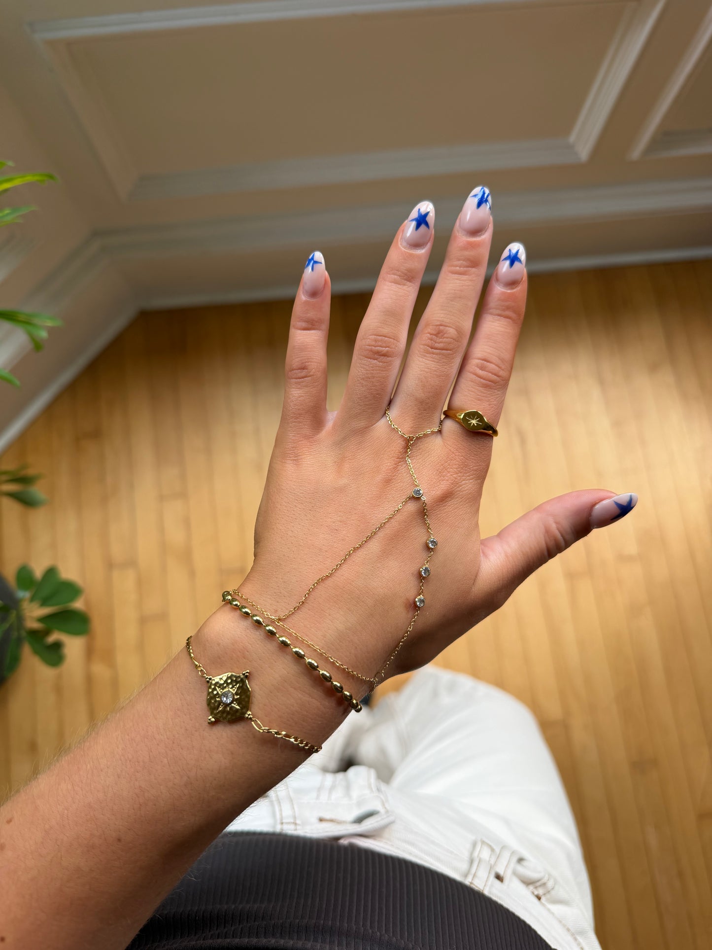 Dune Handchain Gold