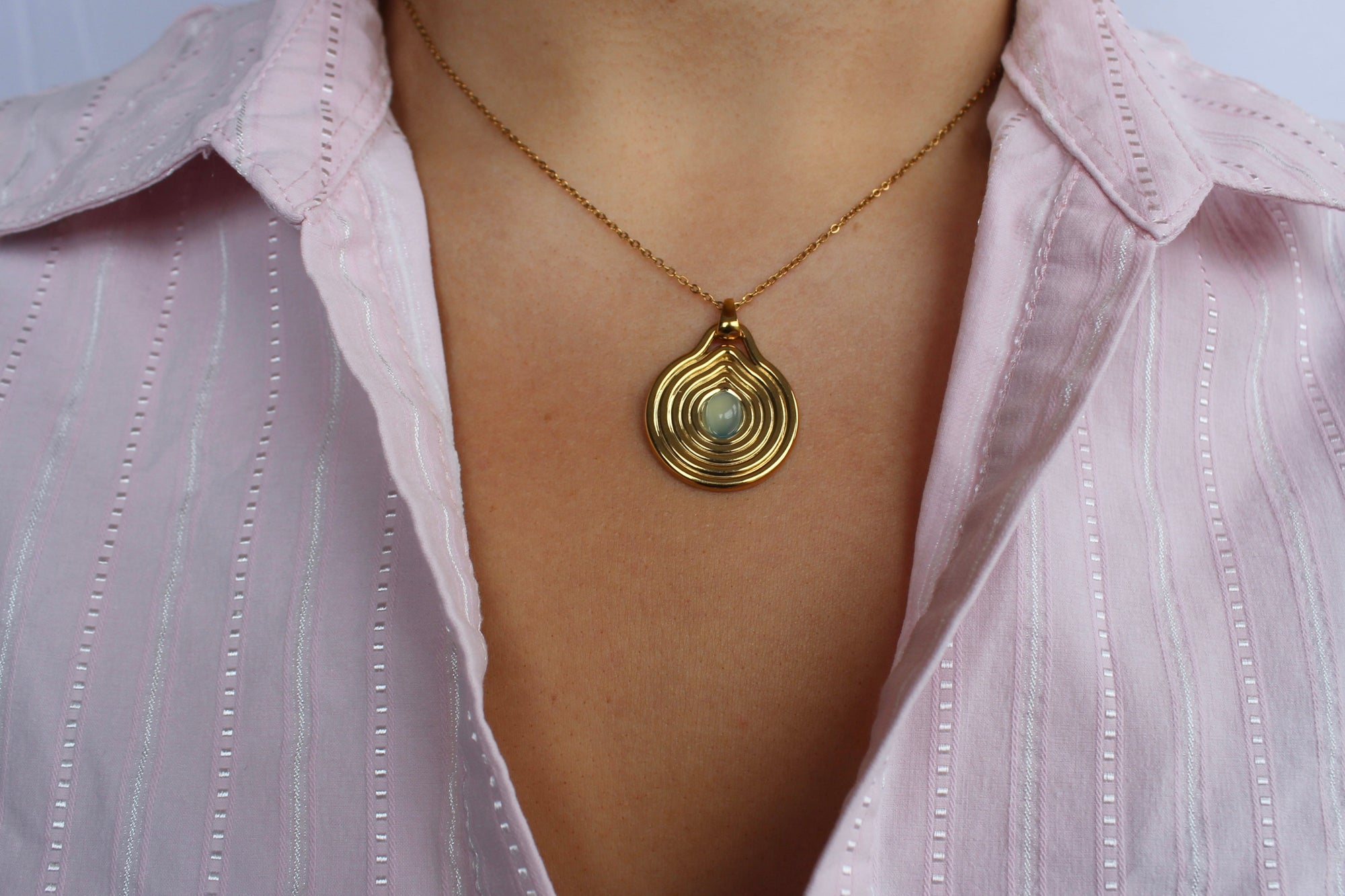 Mira necklace