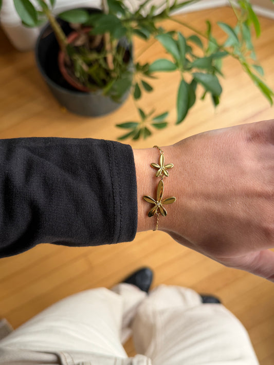 The Lilia Gold Bracelet