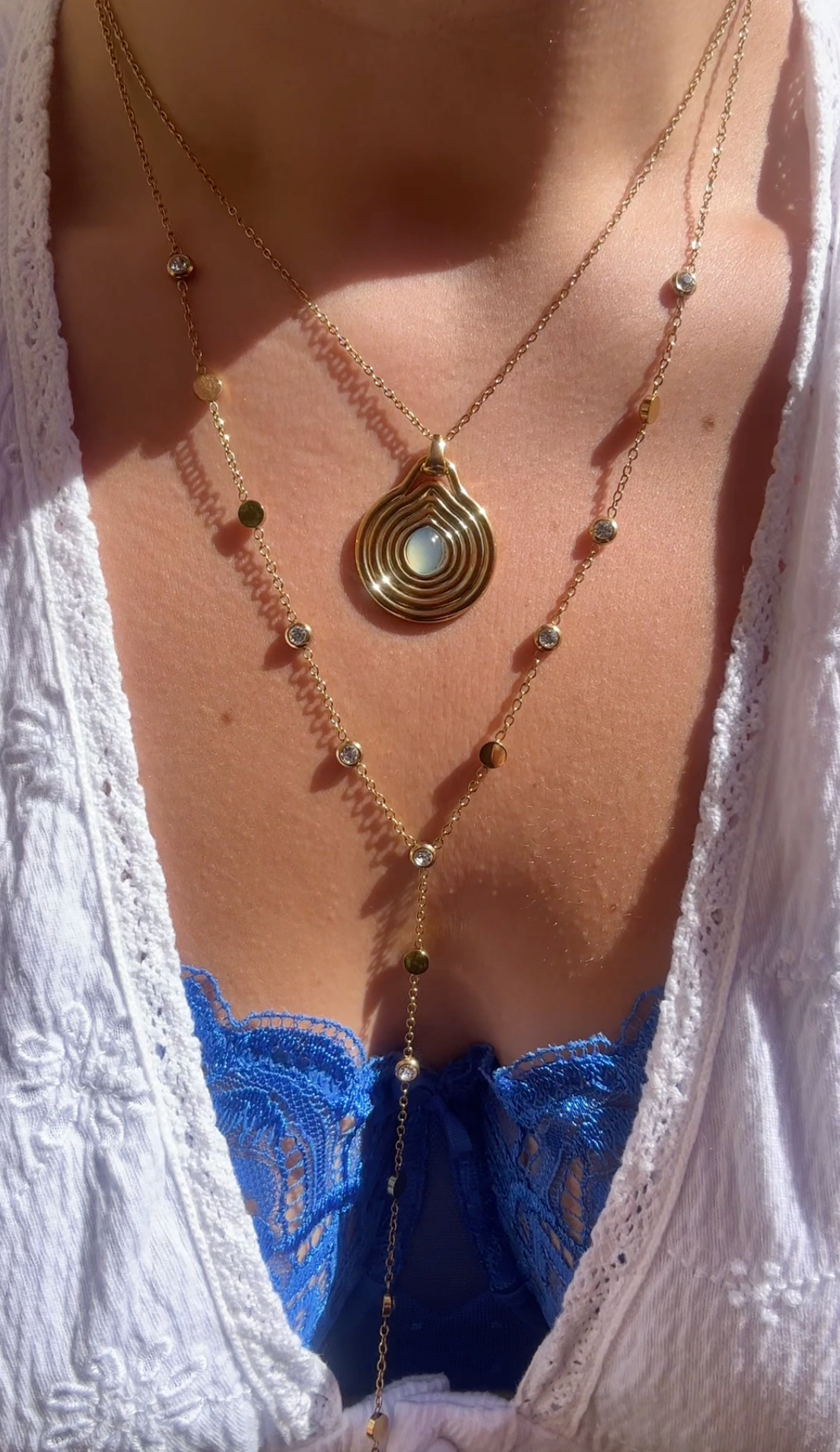Mira necklace